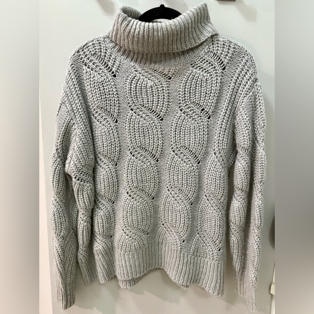 RD Style Turtleneck Sweater
